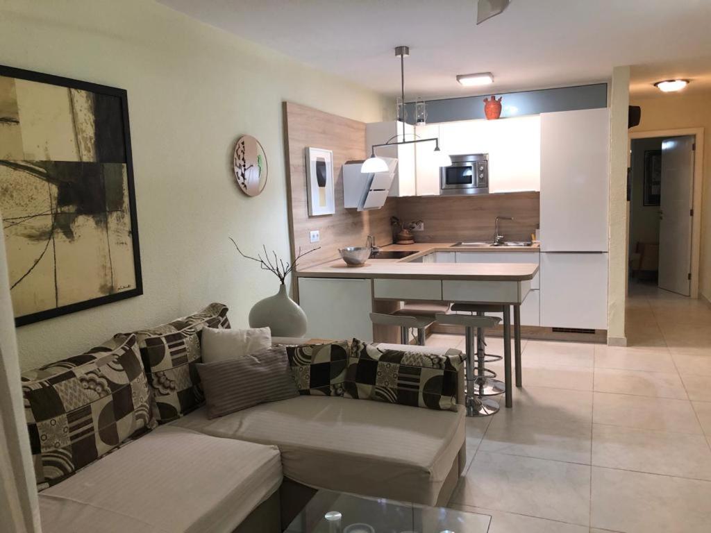 Apartamento Las Vistas Beach - Tenerife Royal Gardens Playa de las Américas Kültér fotó