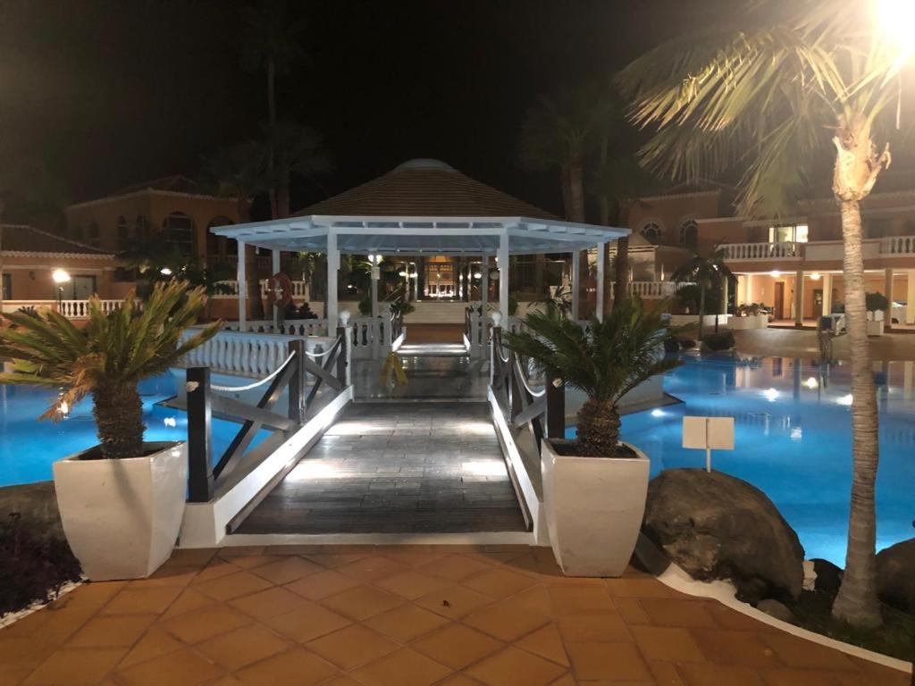 Apartamento Las Vistas Beach - Tenerife Royal Gardens Playa de las Américas Kültér fotó